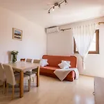 House Krishto Apartment *