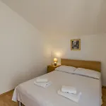 Apartment House Krishto *