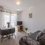 Apartment House Krishto *