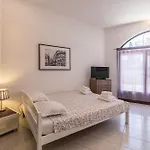 Apartment House Krishto Trogir