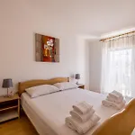 Apartment House Krishto