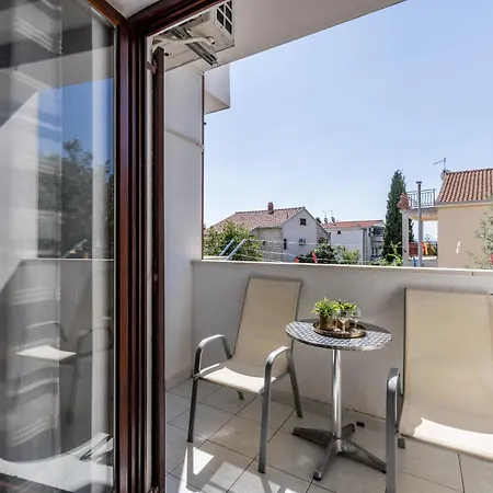 Apartman Krishto *