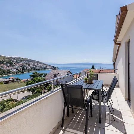 Krishto Apartman