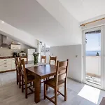 Apartamento House Krishto *