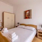 Apartamento House Krishto *