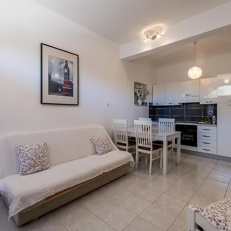 Apartment House Krishto Trogir